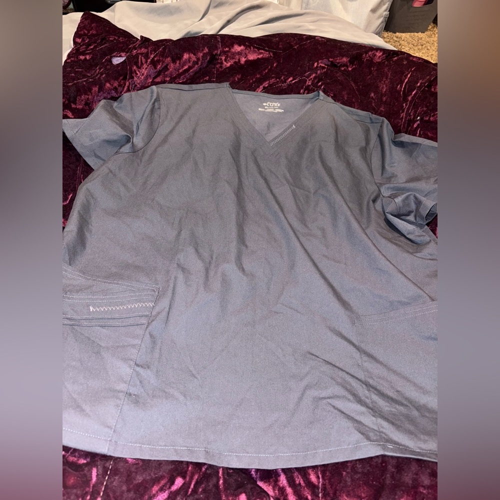 Cherokee Luxe Scrub Top Women’s 2XL